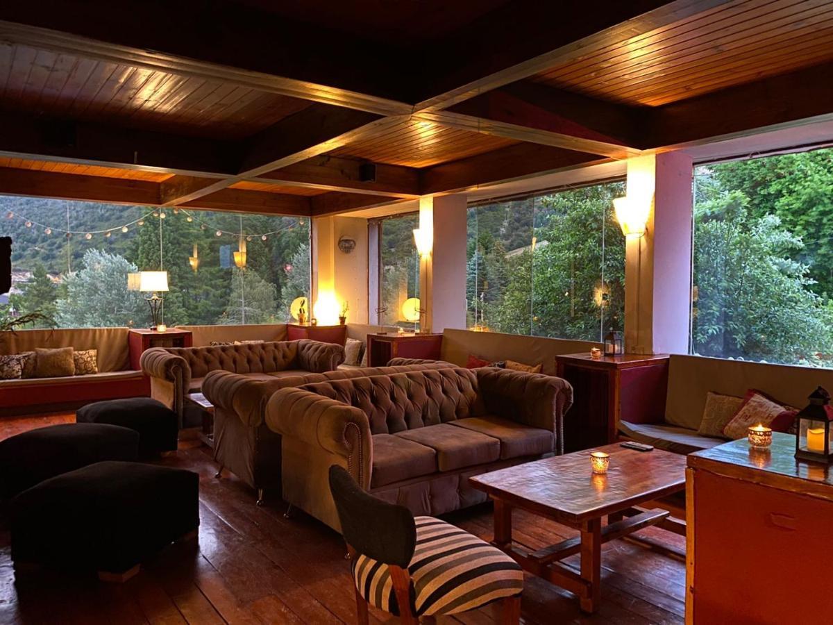 Hosteria De La Villa - Moonski San Carlos de Bariloche Bagian luar foto