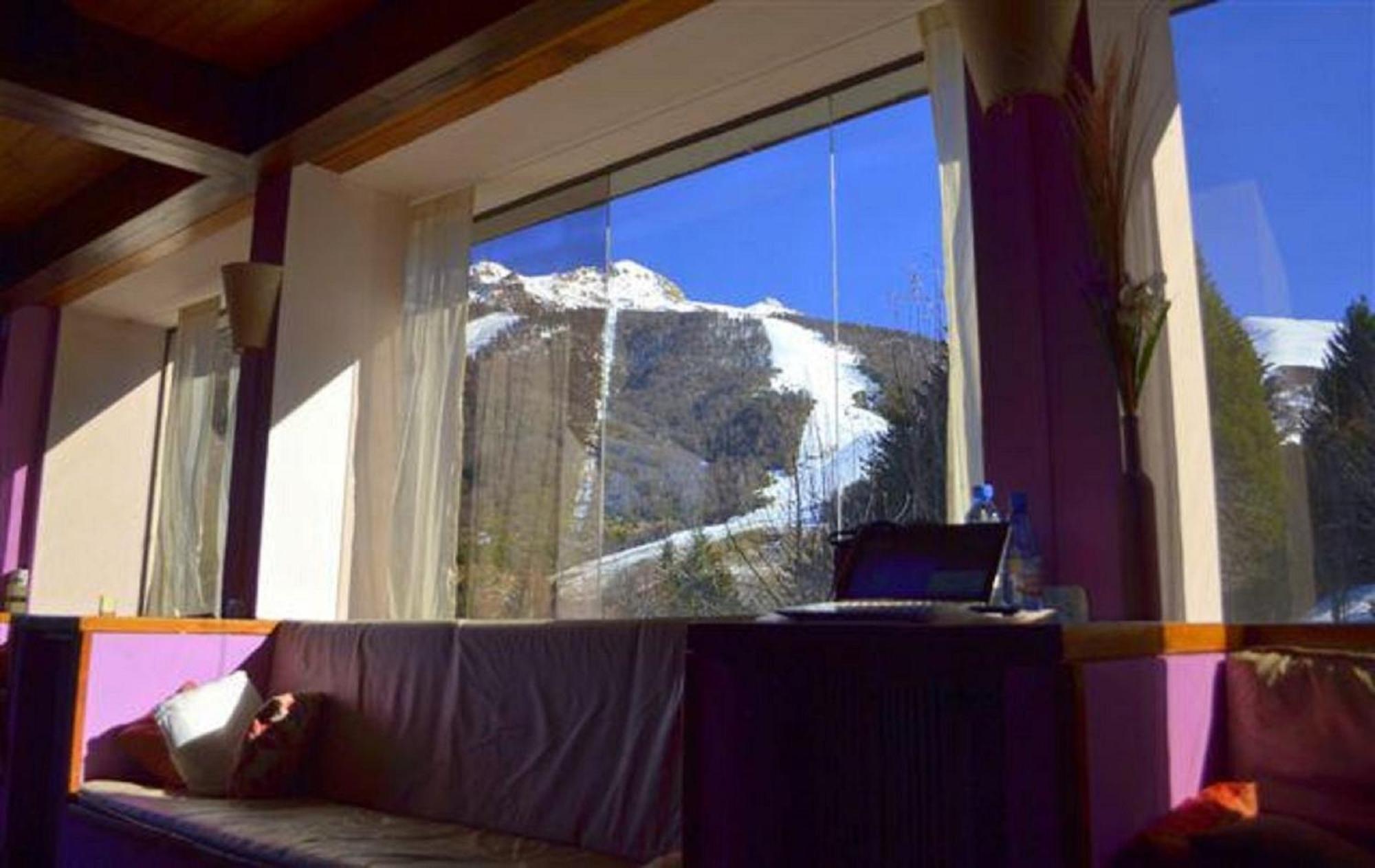 Hosteria De La Villa - Moonski San Carlos de Bariloche Ruang foto